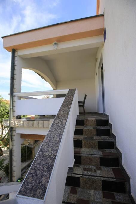Easy Summer *** Vir Exterior foto