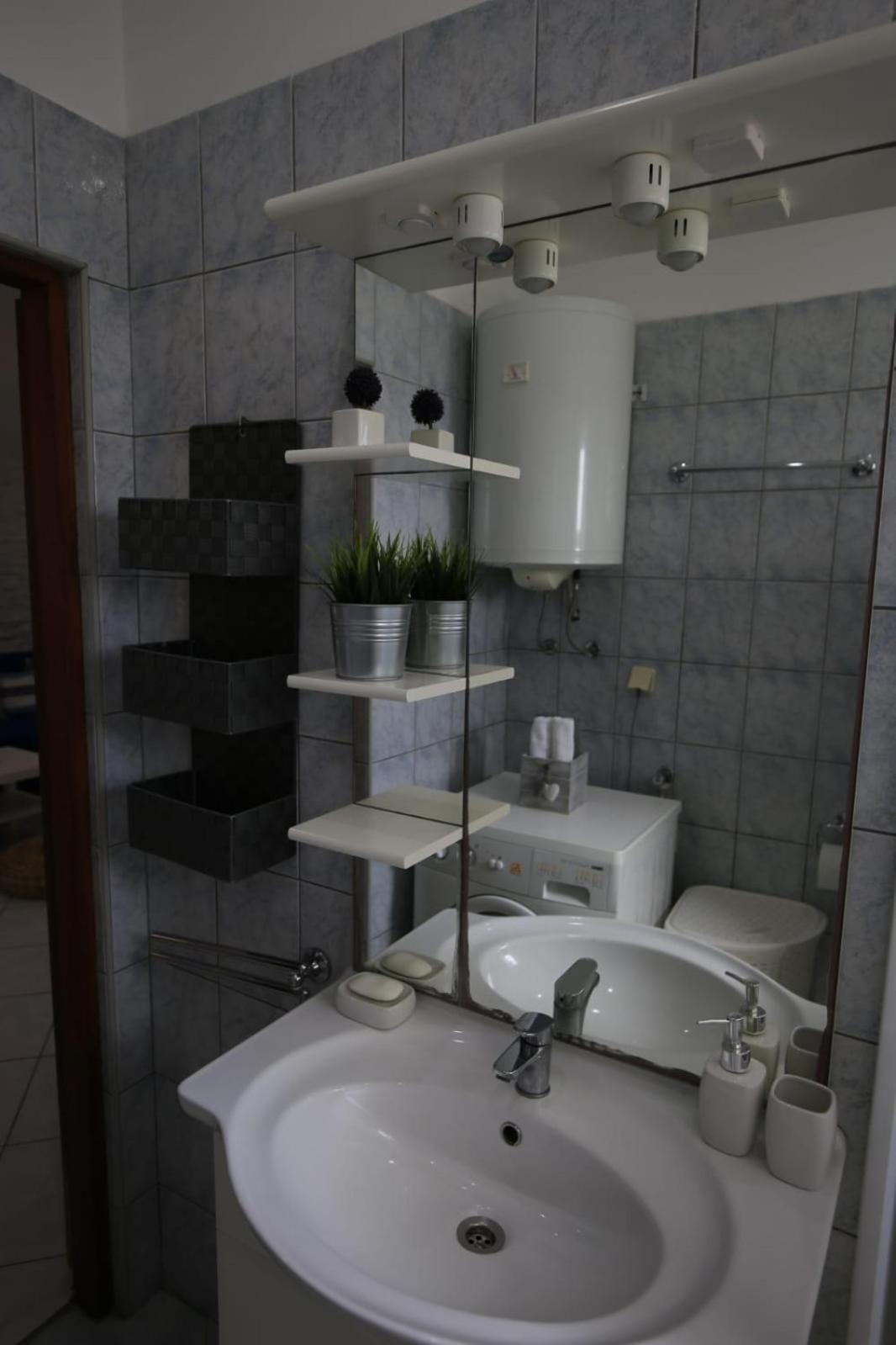 Easy Summer *** Vir Exterior foto